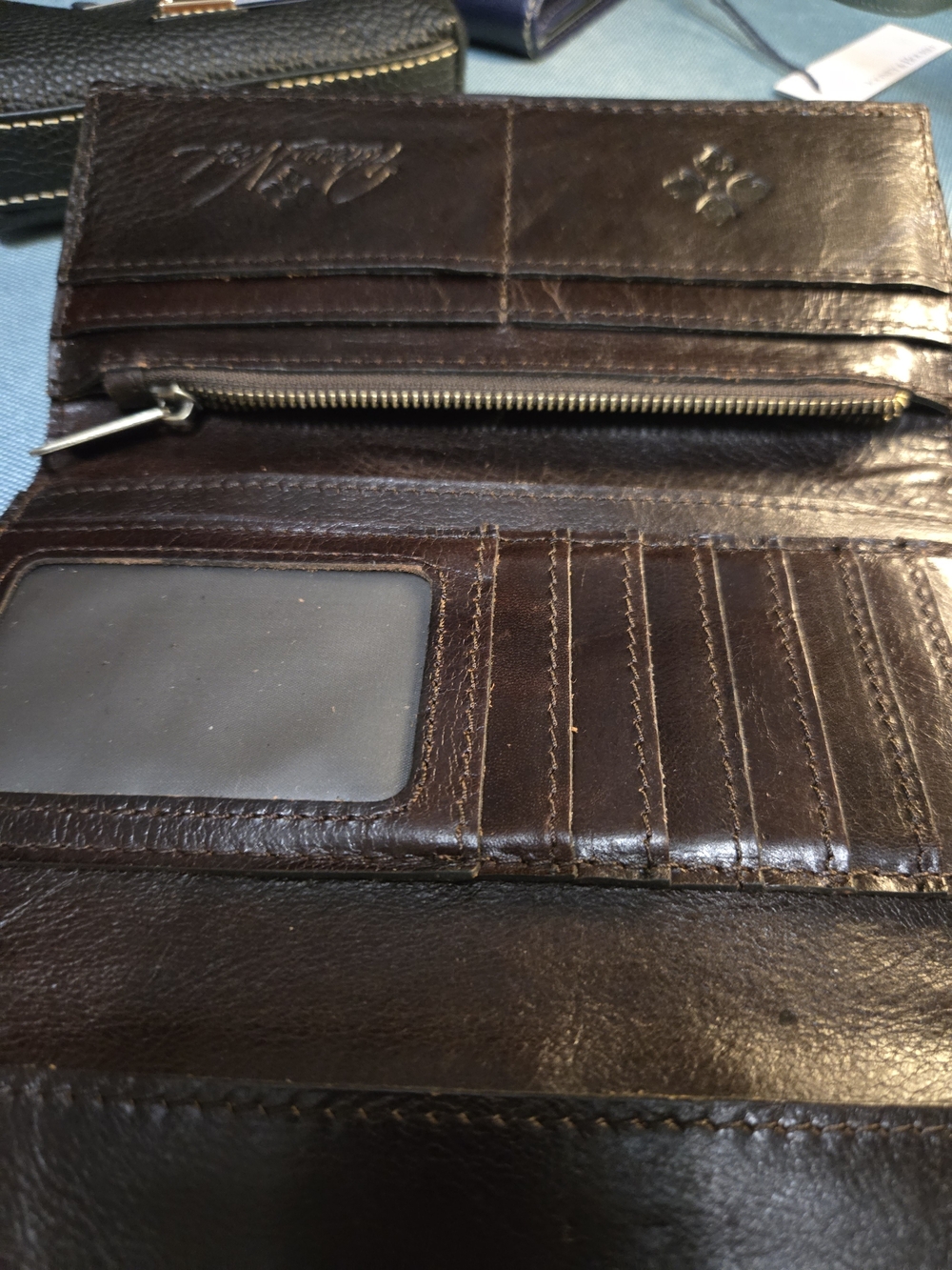 Like New, Lucious Dark Chocolate Patricia Nash Leather Continental Wallet - Picture 5 of 7